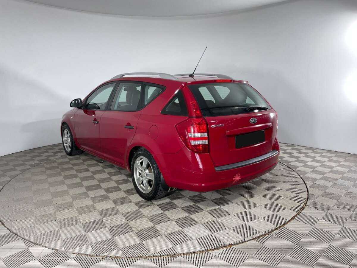 Купить Kia Ceed с пробегом. Фото: #5