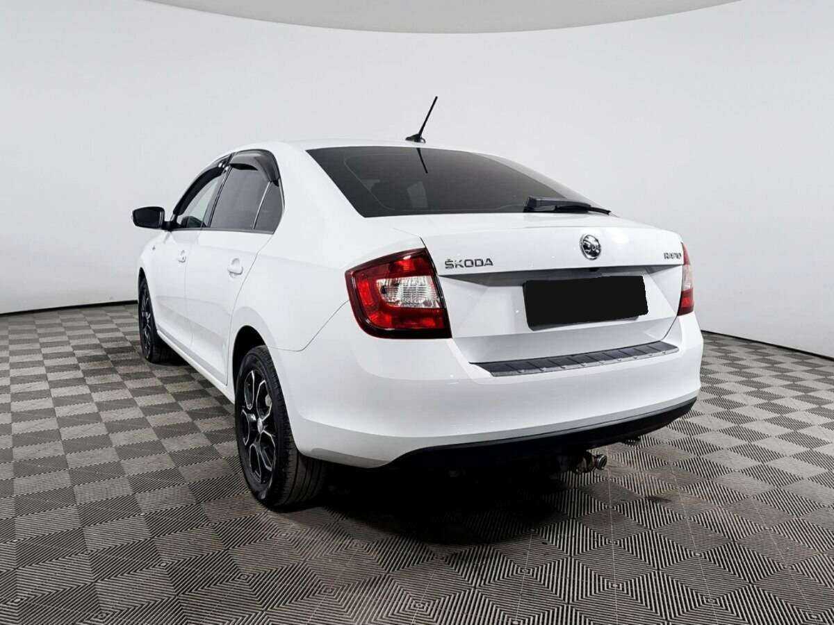 Купить Skoda Rapid с пробегом. Фото: #5