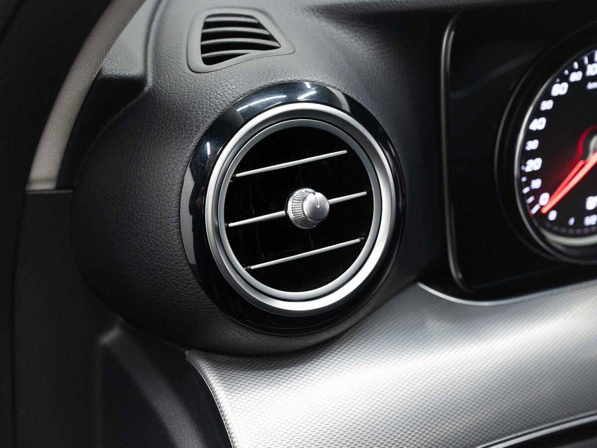 Купить Mercedes-Benz E-Класс с пробегом. Фото: #15