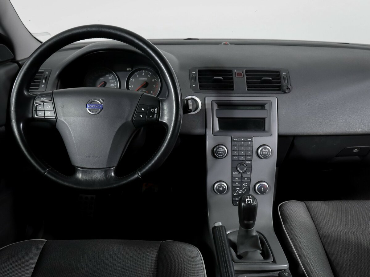 Купить Volvo C30 с пробегом. Фото: #9