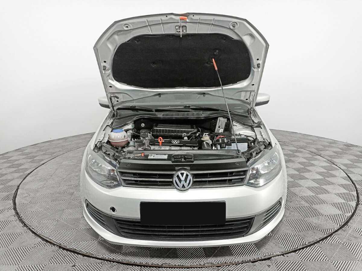 Купить Volkswagen Polo с пробегом. Фото: #8