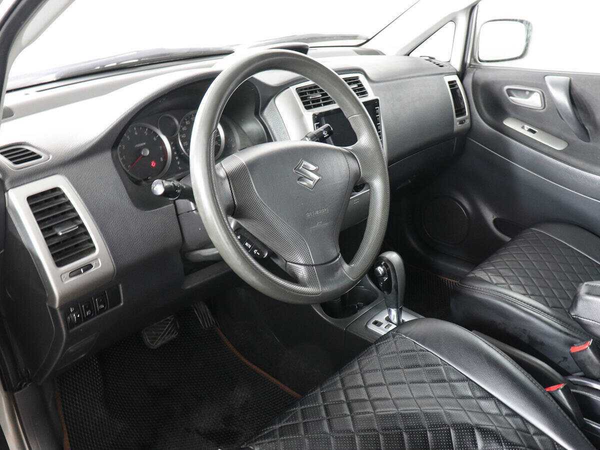 Купить Suzuki Liana с пробегом. Фото: #4