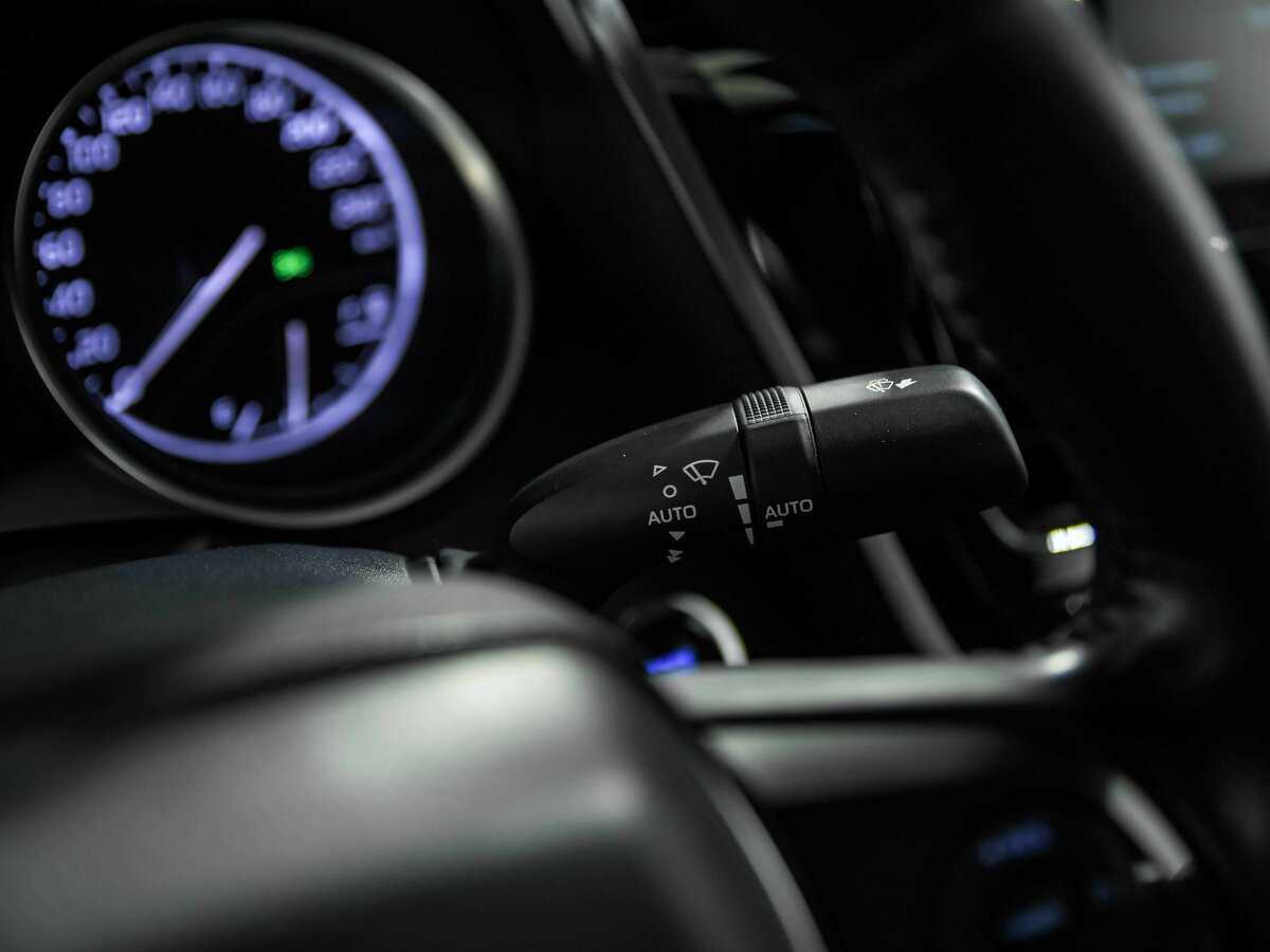 Купить Toyota Camry с пробегом. Фото: #9