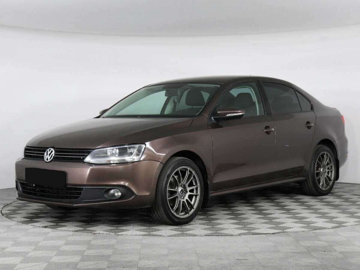 Купить Volkswagen Jetta с пробегом. Посмотреть фото