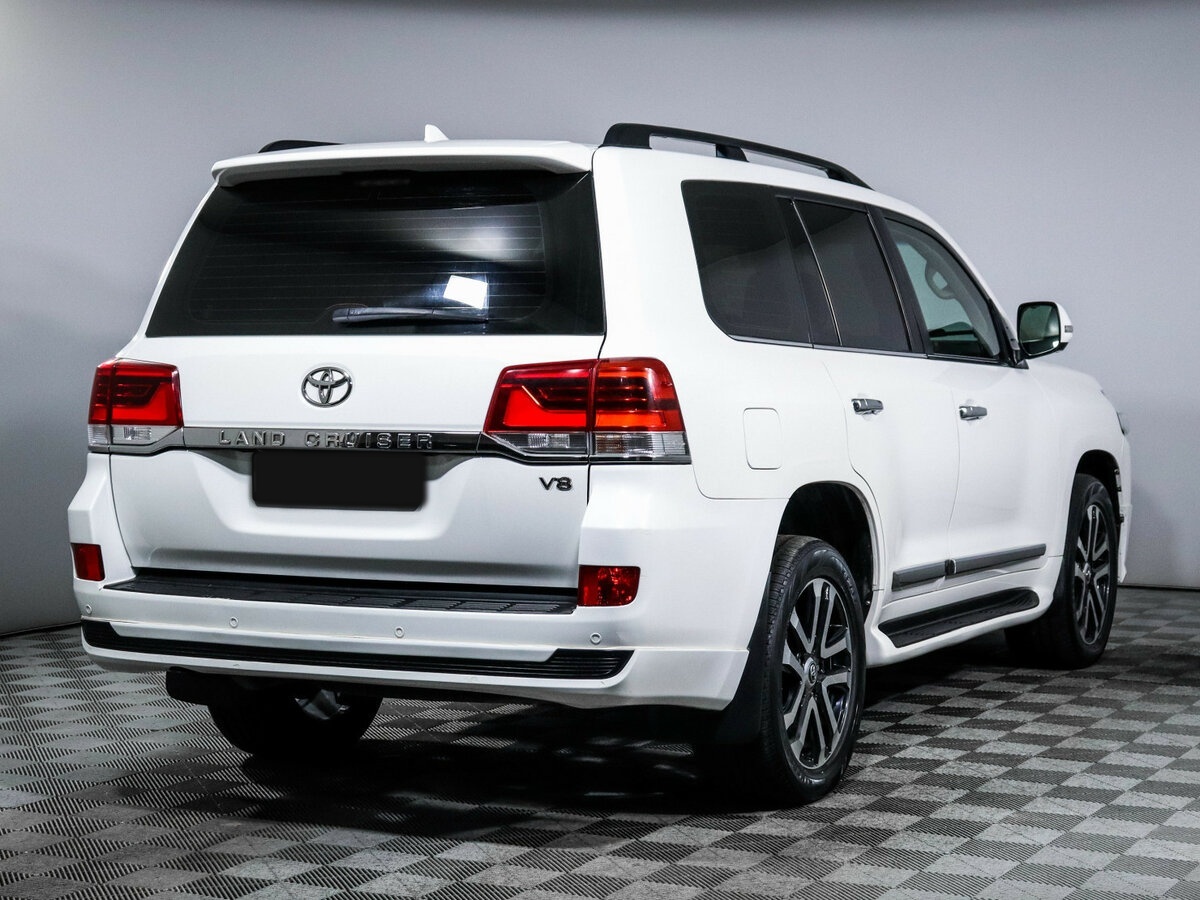 Купить Toyota Land Cruiser с пробегом. Фото: #4