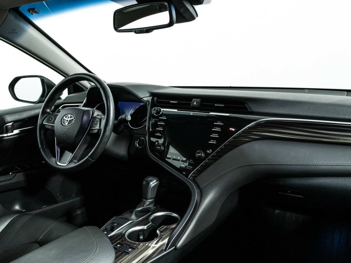 Купить Toyota Camry с пробегом. Фото: #8