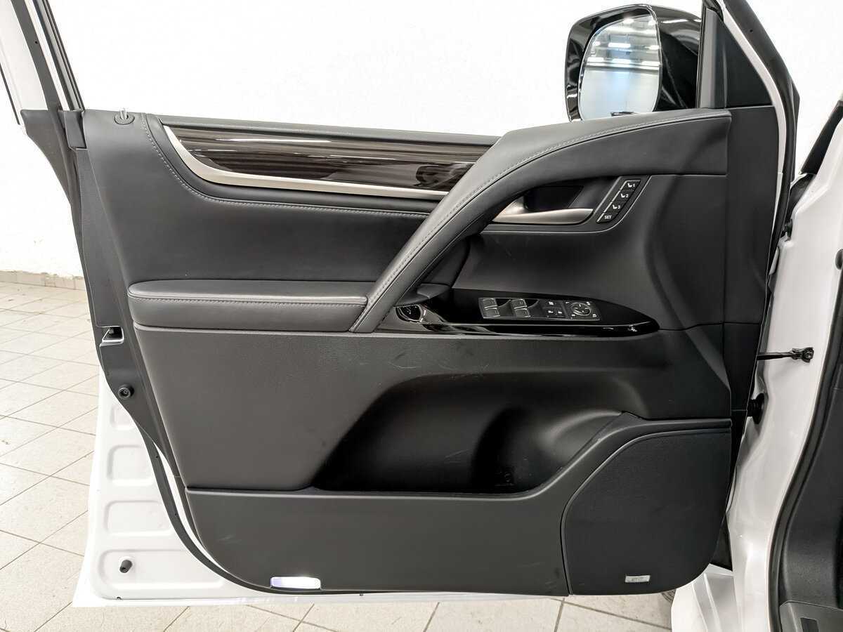 Купить Lexus LX с пробегом. Фото: #18