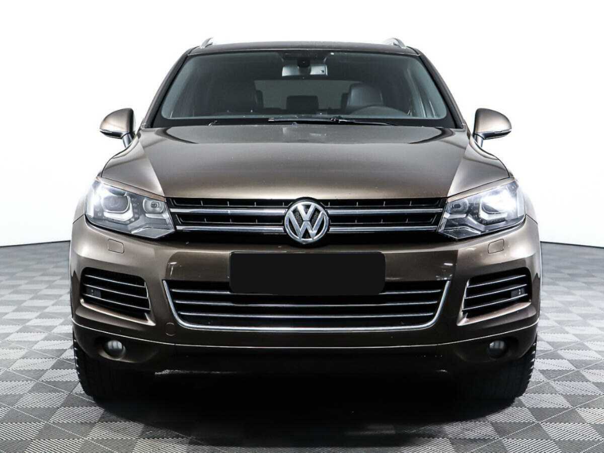 Купить Volkswagen Touareg с пробегом. Фото: #1