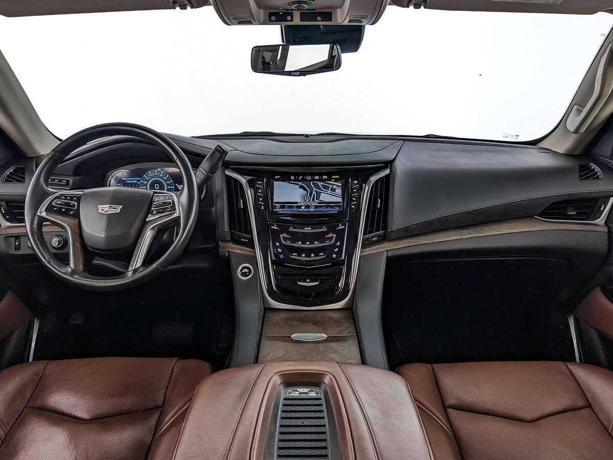 Купить Cadillac Escalade с пробегом. Фото: #8