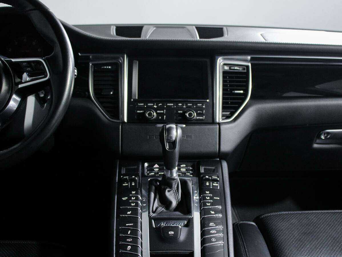 Купить Porsche Macan с пробегом. Фото: #12