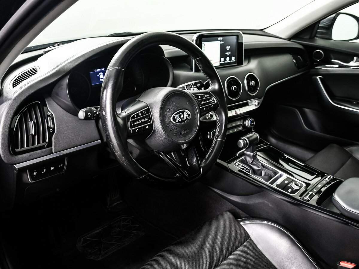 Купить Kia Stinger с пробегом. Фото: #12