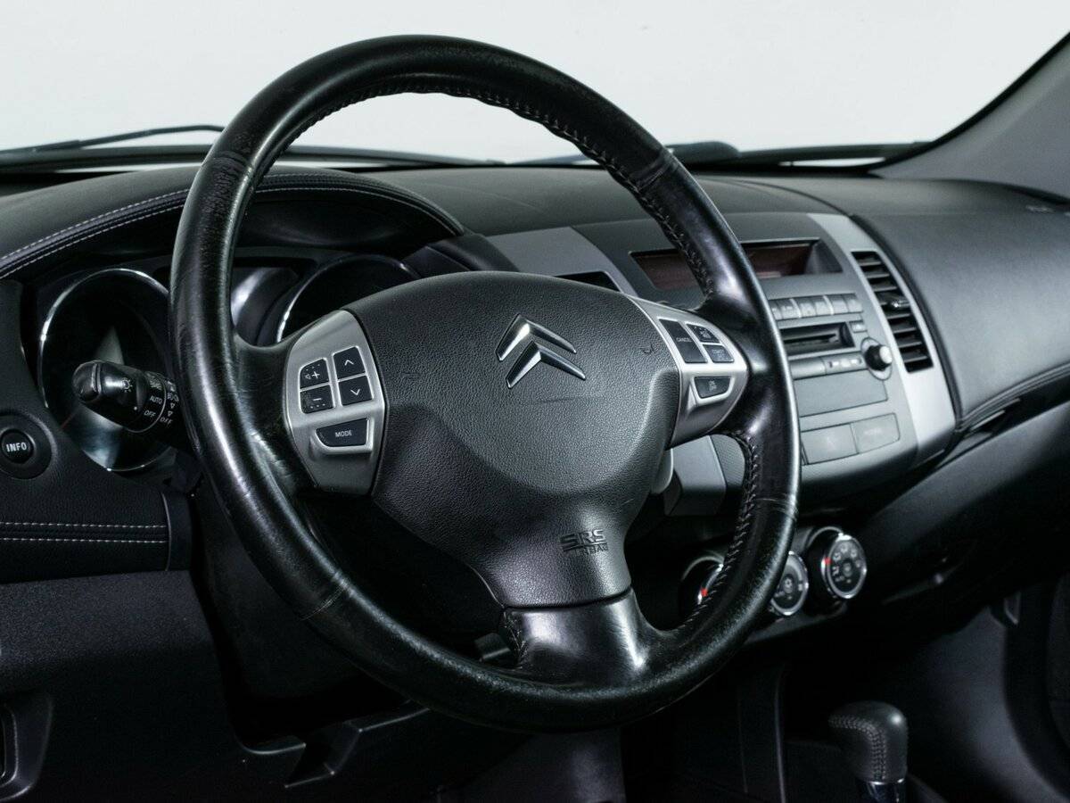 Купить Citroen C-Crosser с пробегом. Фото: #13