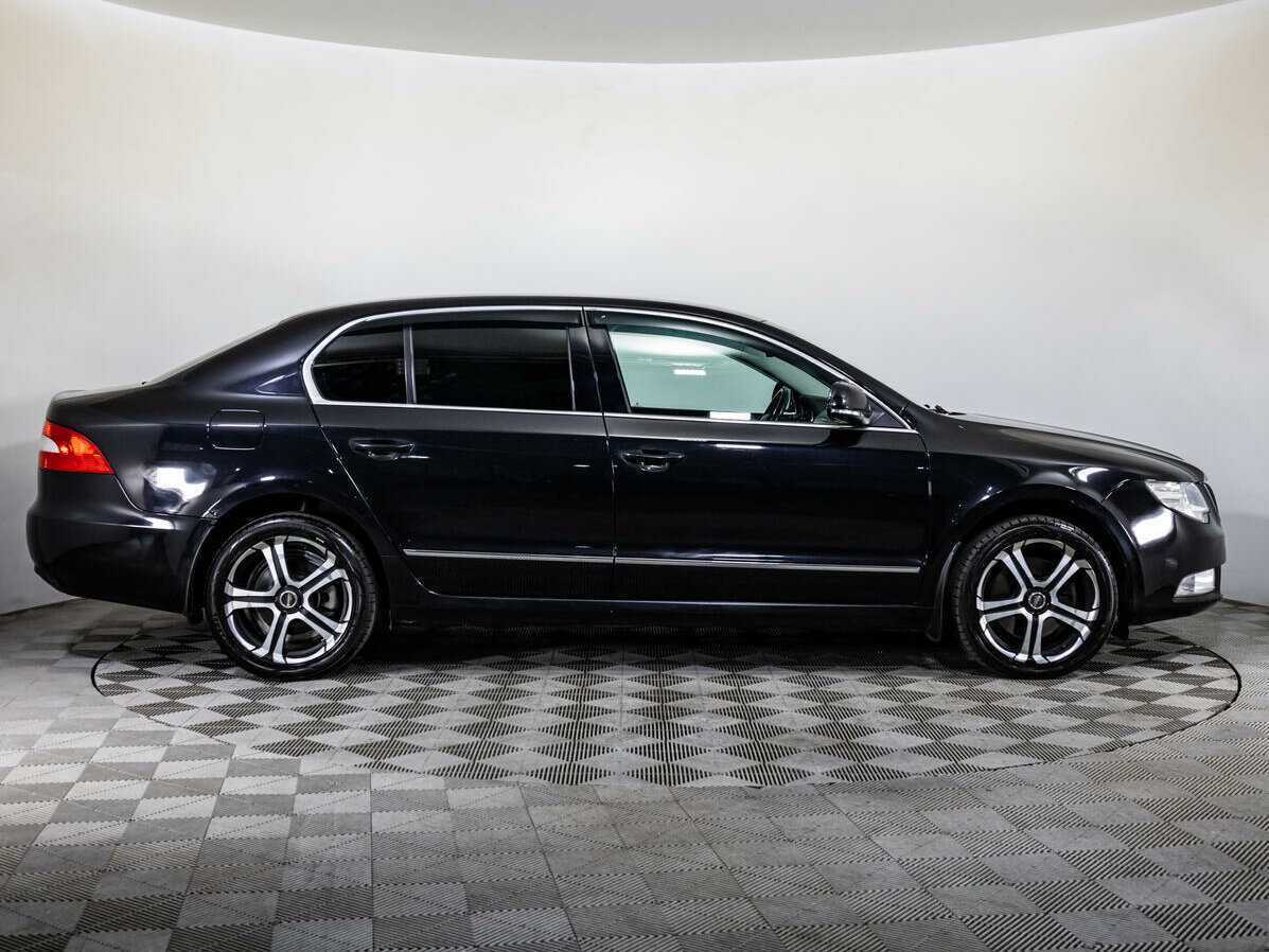 Купить Skoda Superb с пробегом. Фото: #3