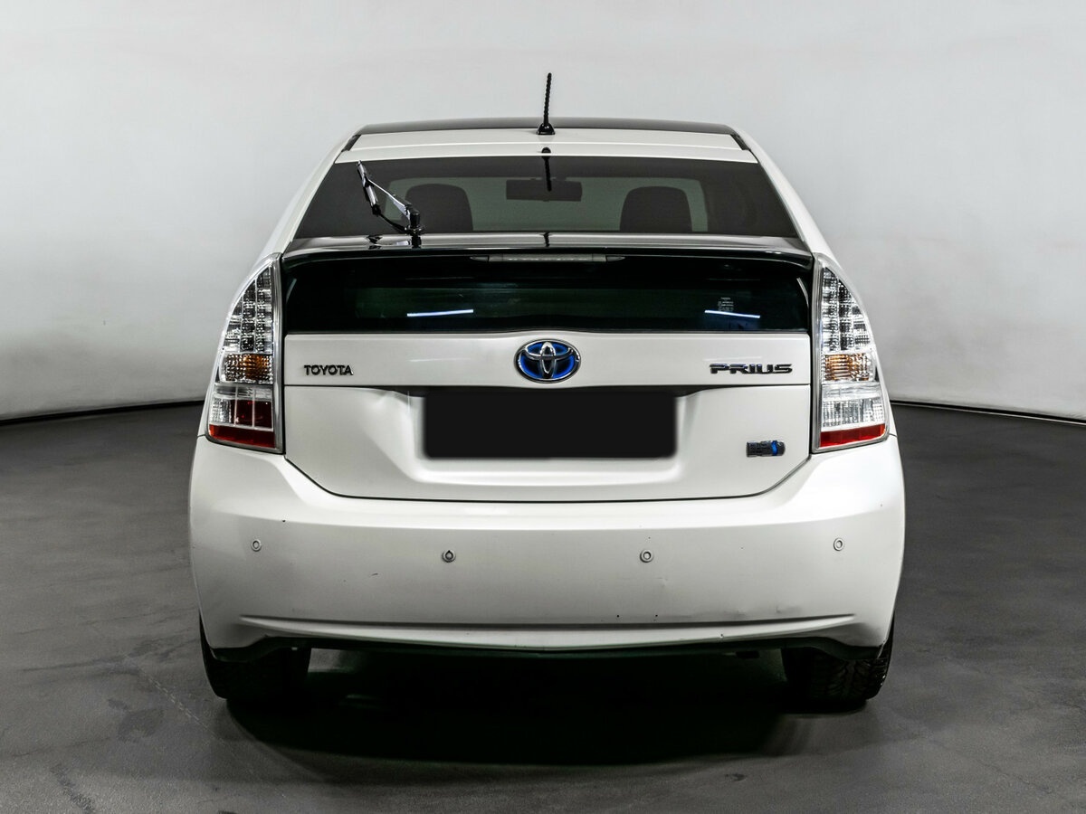 Купить Toyota Prius с пробегом. Фото: #5