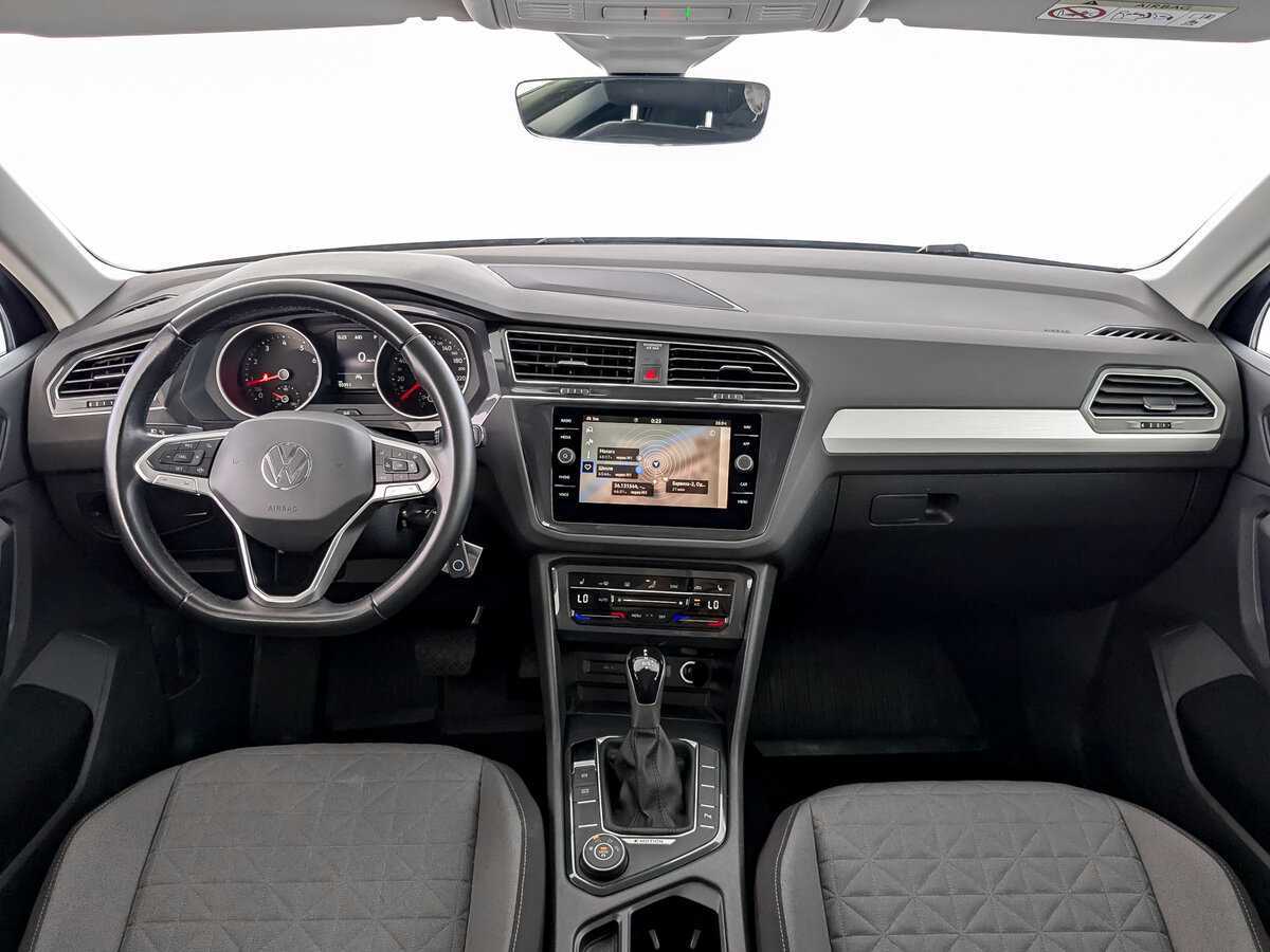 Купить Volkswagen Tiguan с пробегом. Фото: #11