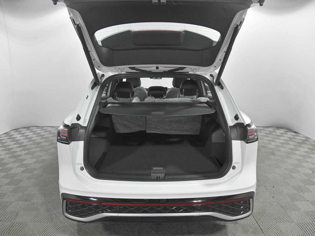 Купить Volkswagen Tiguan с пробегом. Фото: #22