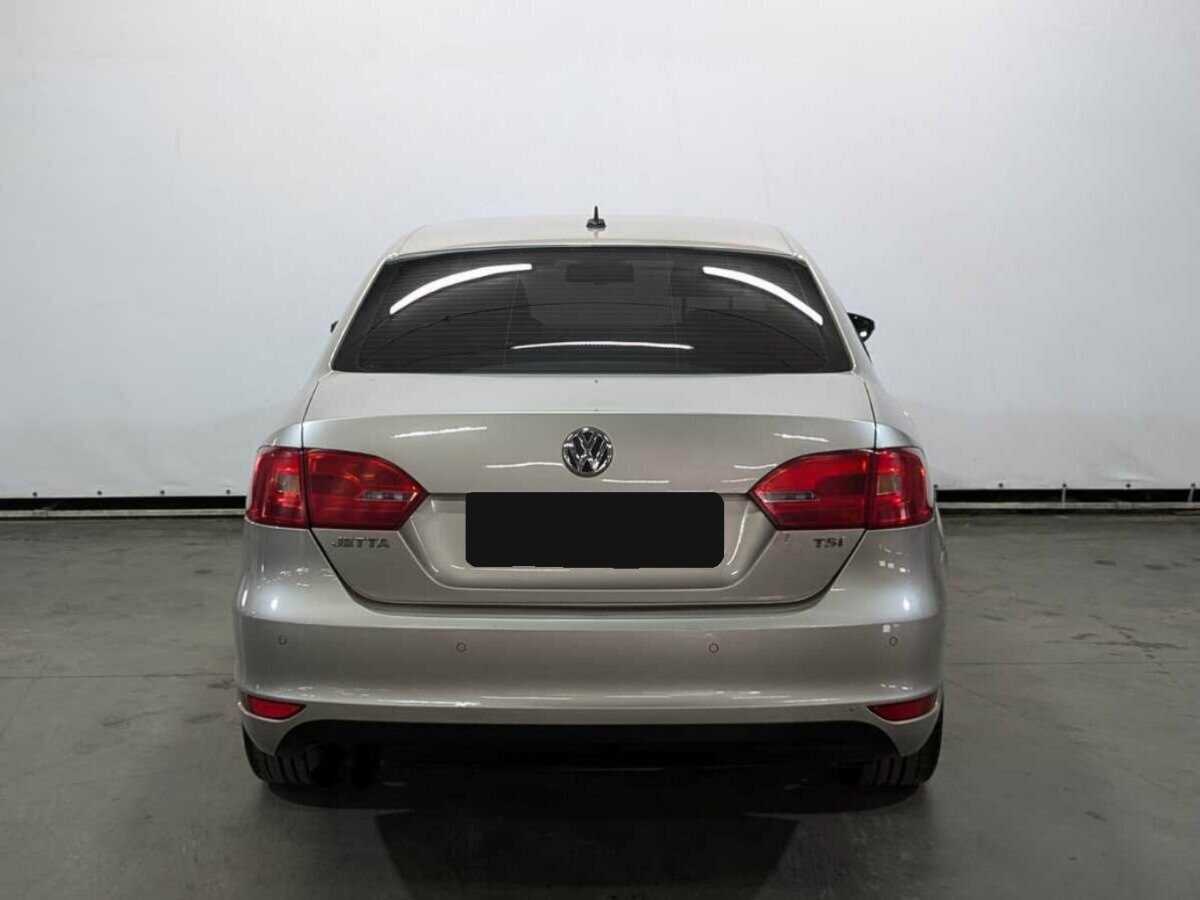 Купить Volkswagen Jetta с пробегом. Фото: #4