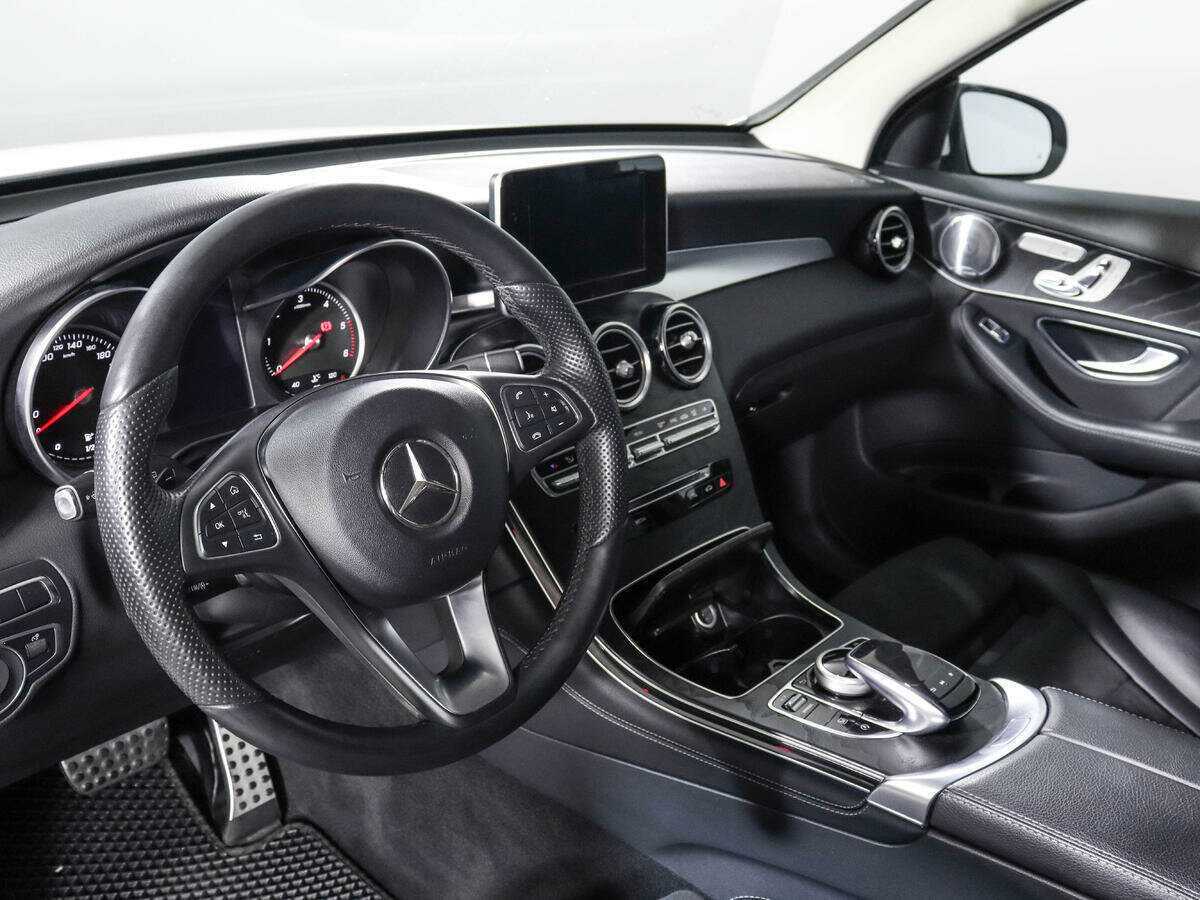 Купить Mercedes-Benz GLC с пробегом. Фото: #13