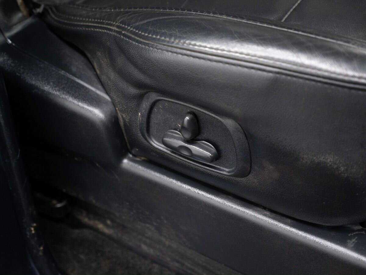 Купить Mitsubishi Pajero с пробегом. Фото: #12