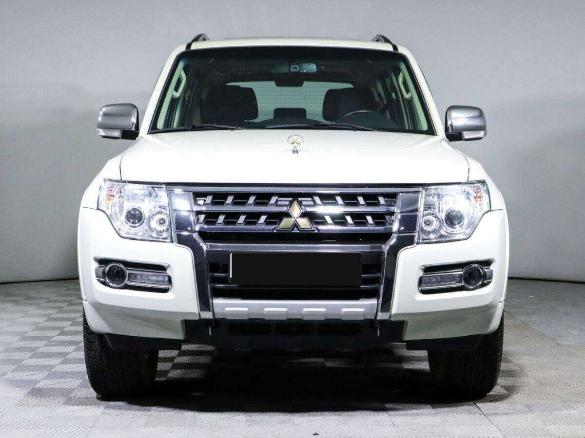 Купить Mitsubishi Pajero с пробегом. Фото: #1