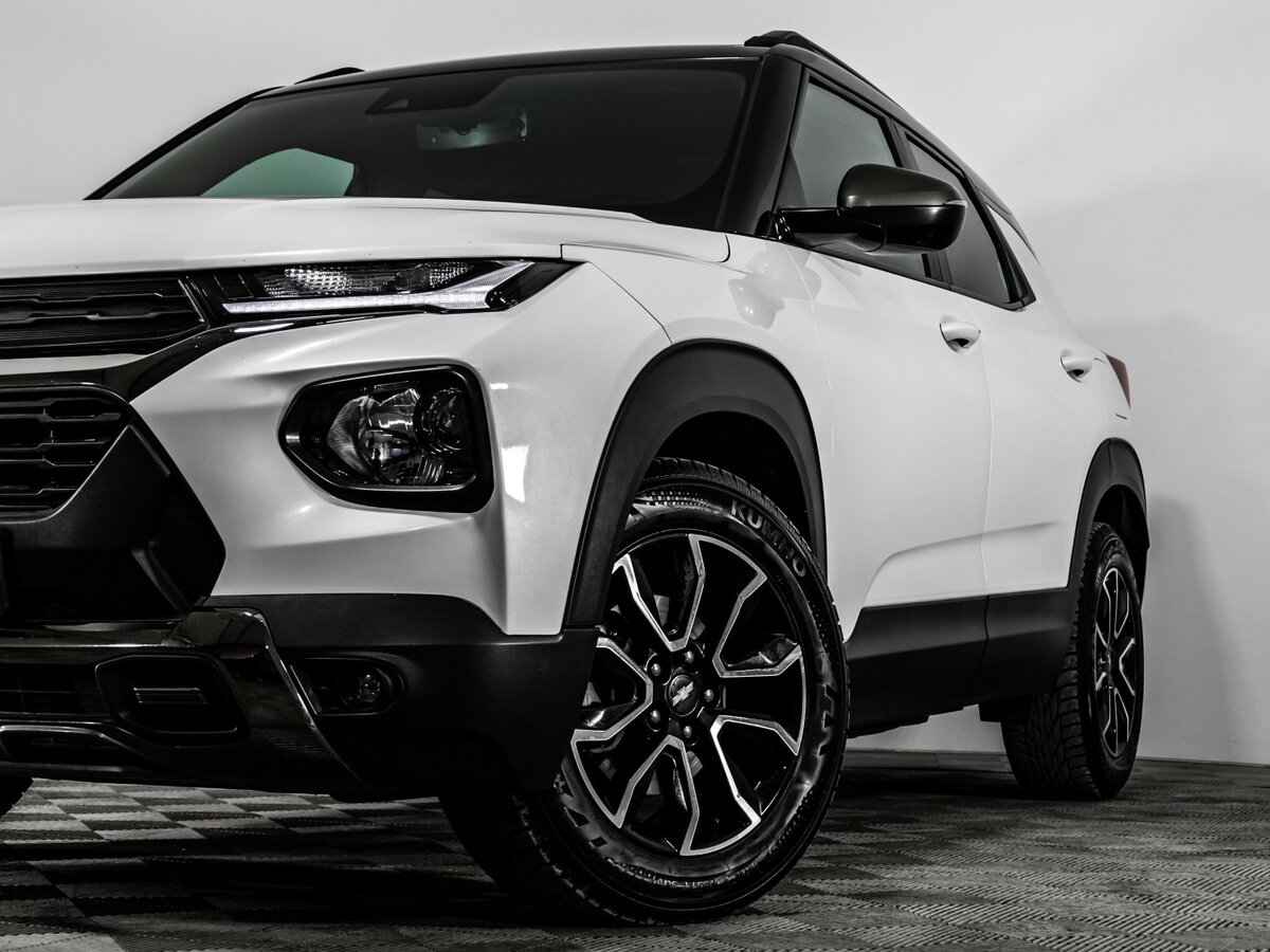 Купить Chevrolet TrailBlazer с пробегом. Фото: #1