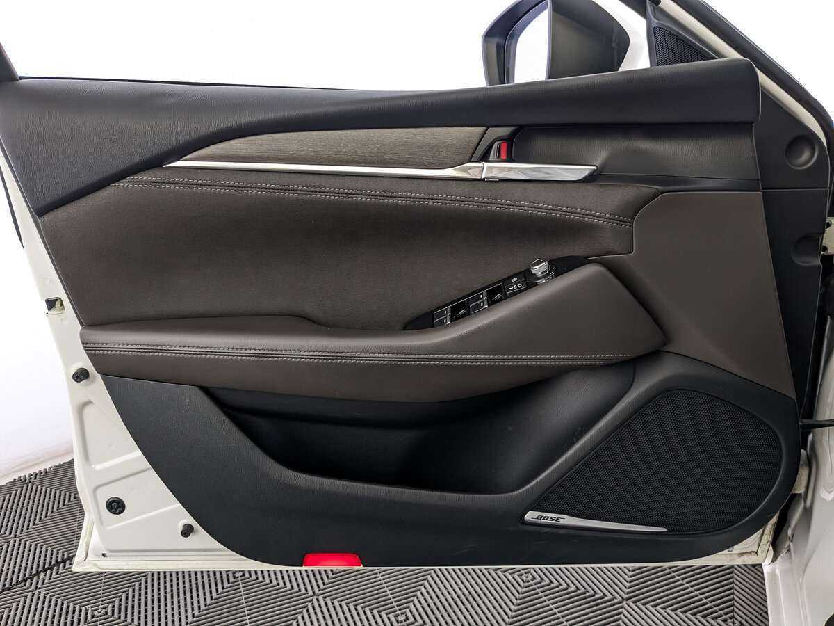 Купить Mazda 6 с пробегом. Фото: #13