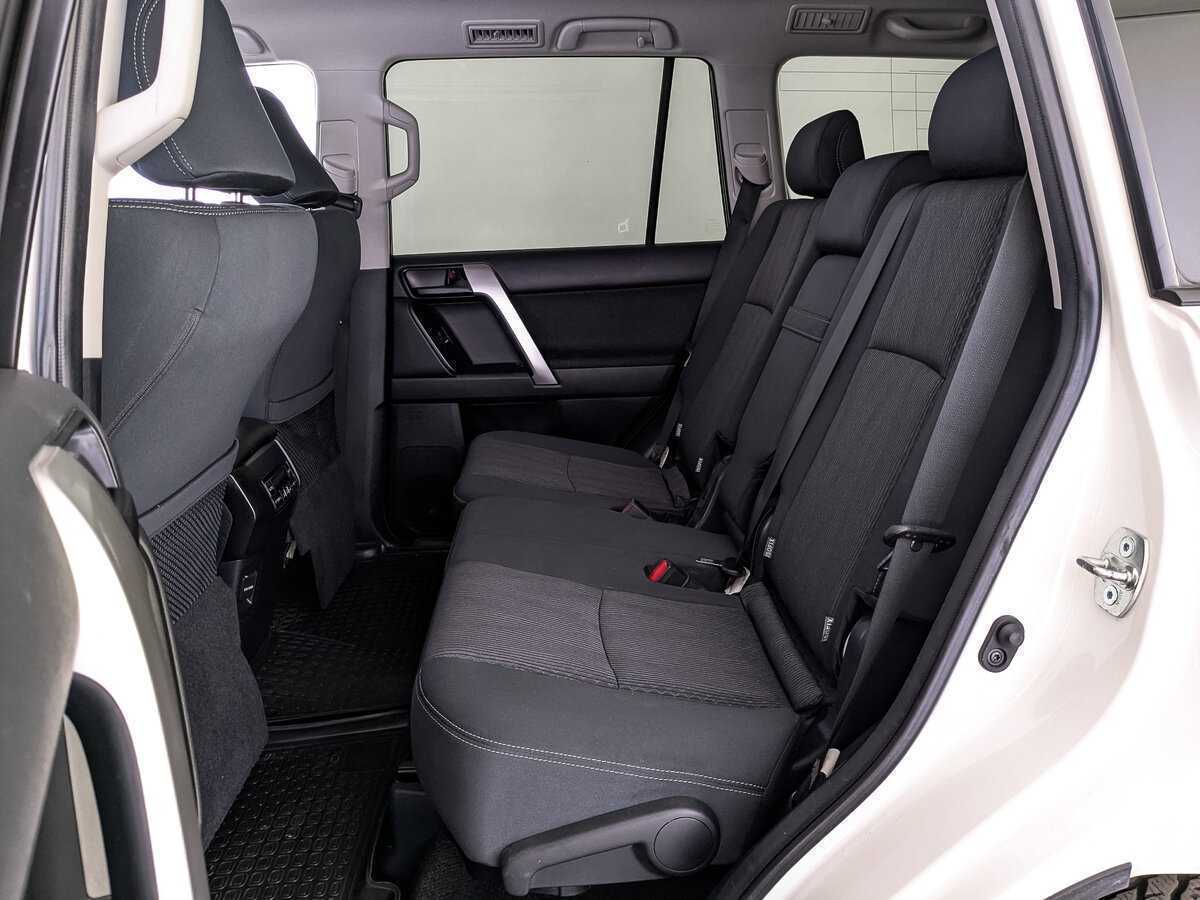 Купить Toyota Land Cruiser Prado с пробегом. Фото: #15