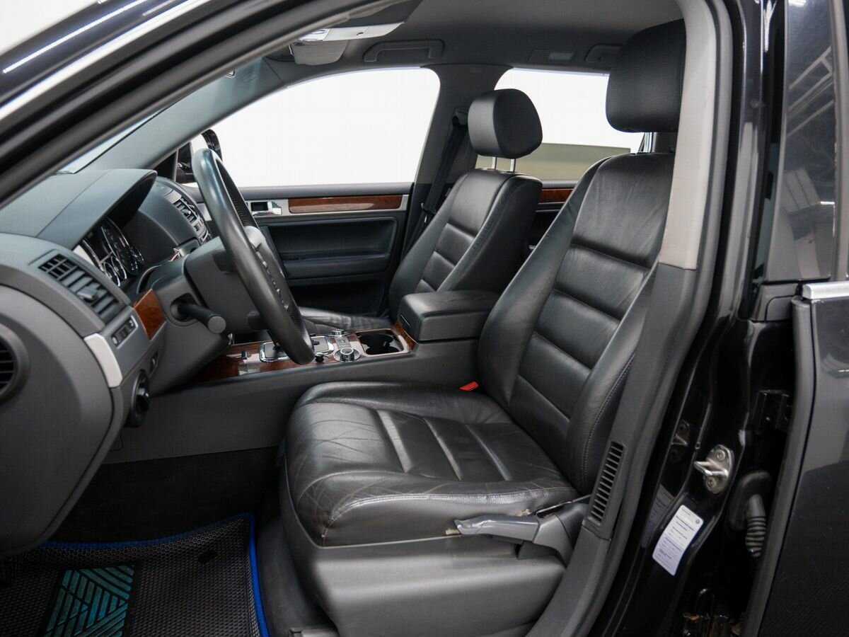 Купить Volkswagen Touareg с пробегом. Фото: #13
