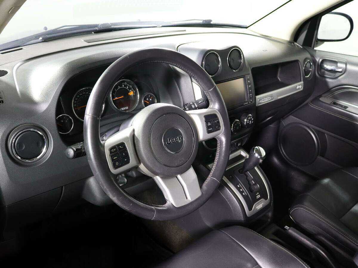 Купить Jeep Compass с пробегом. Фото: #10