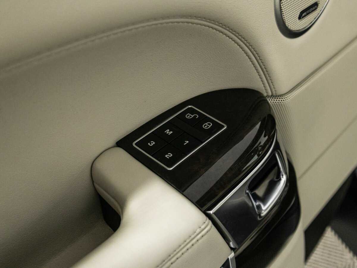 Купить Land Rover Range Rover с пробегом. Фото: #18
