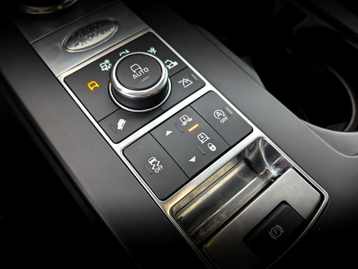 Купить Land Rover Discovery с пробегом. Фото: #25