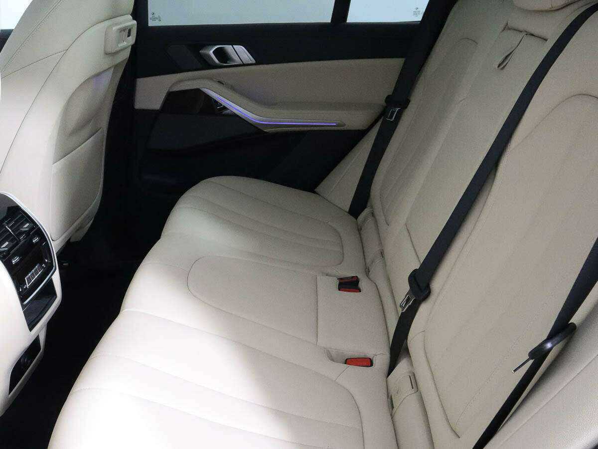 Купить BMW X5 с пробегом. Фото: #6