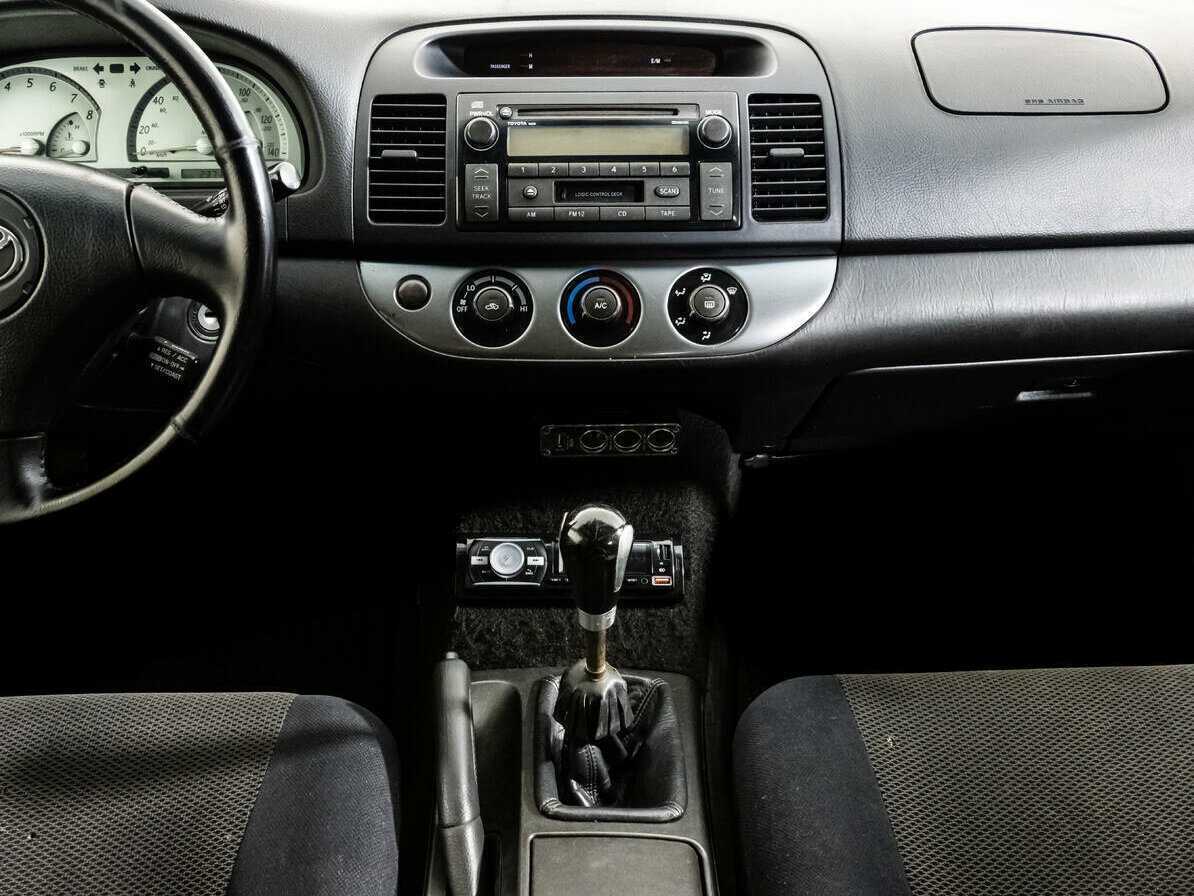 Купить Toyota Camry с пробегом. Фото: #9