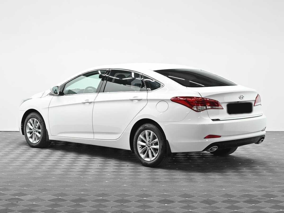 Купить Hyundai i40 с пробегом. Фото: #3