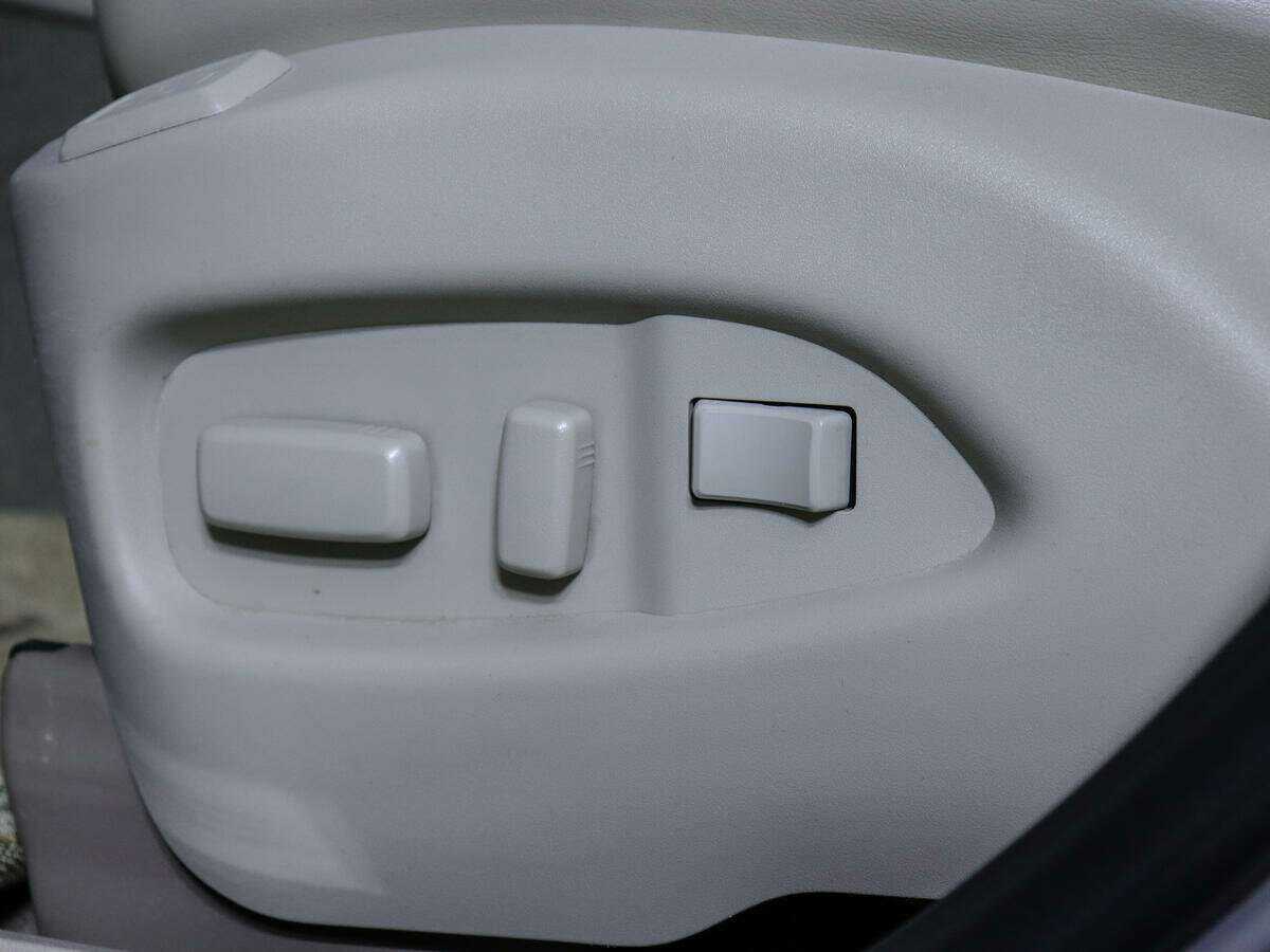 Купить Cadillac SRX с пробегом. Фото: #15