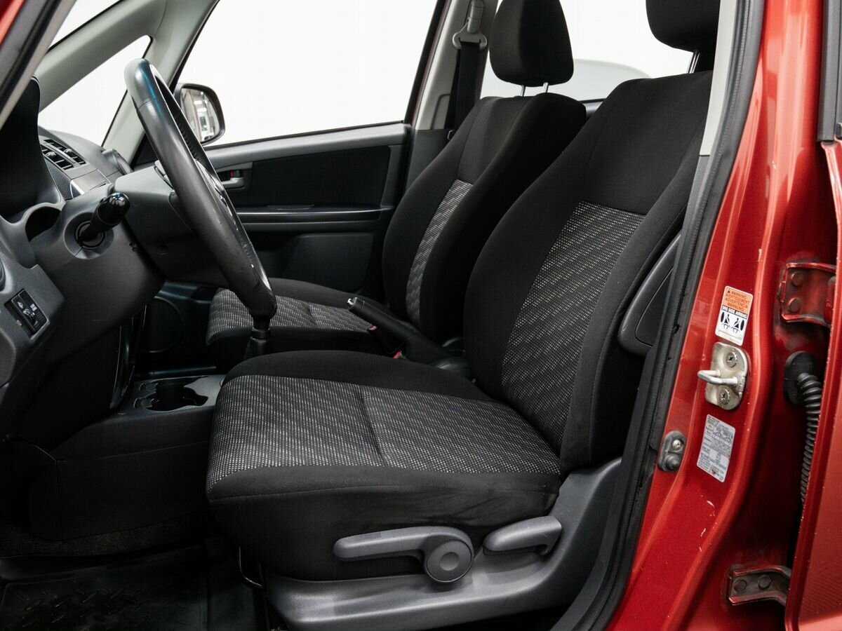 Купить Suzuki SX4 с пробегом. Фото: #14