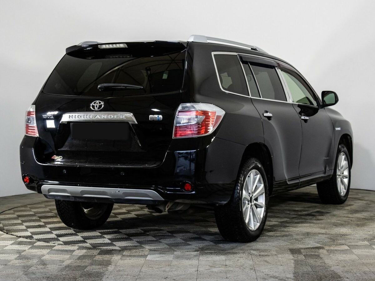 Купить Toyota Highlander с пробегом. Фото: #3