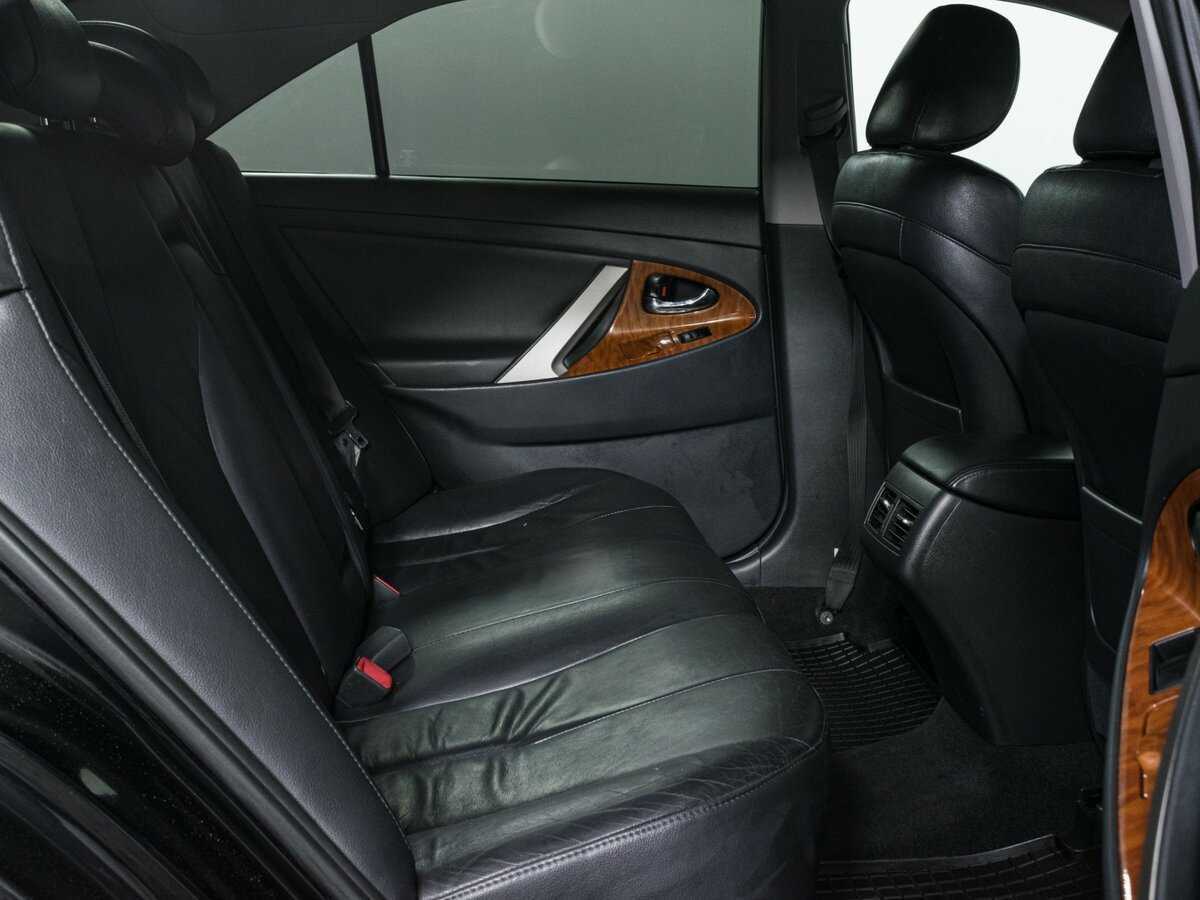 Купить Toyota Camry с пробегом. Фото: #8