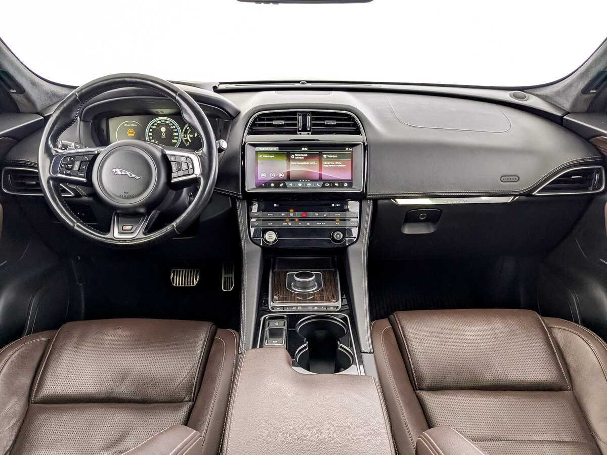 Купить Jaguar F-Pace с пробегом. Фото: #13
