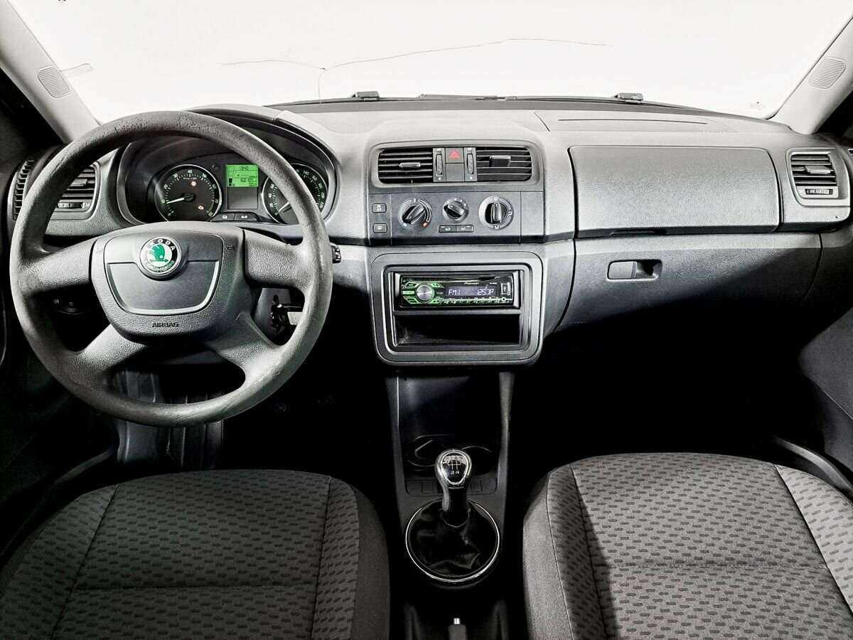 Купить Skoda Roomster с пробегом. Фото: #11