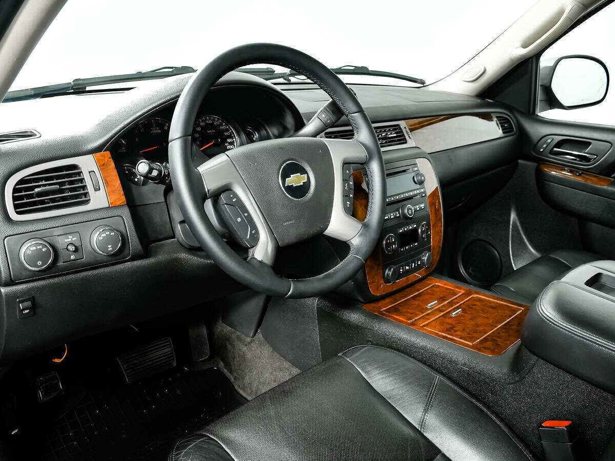 Купить Chevrolet Tahoe с пробегом. Фото: #10