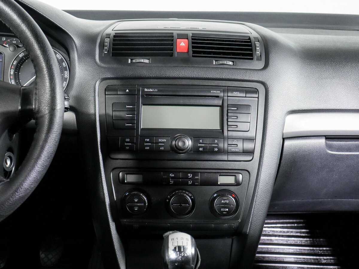 Купить Skoda Octavia с пробегом. Фото: #12