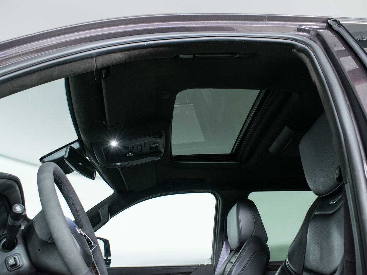 Купить Cadillac Escalade с пробегом. Фото: #17