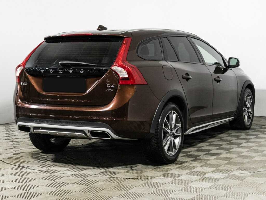 Купить Volvo V60 Cross Country с пробегом. Фото: #4