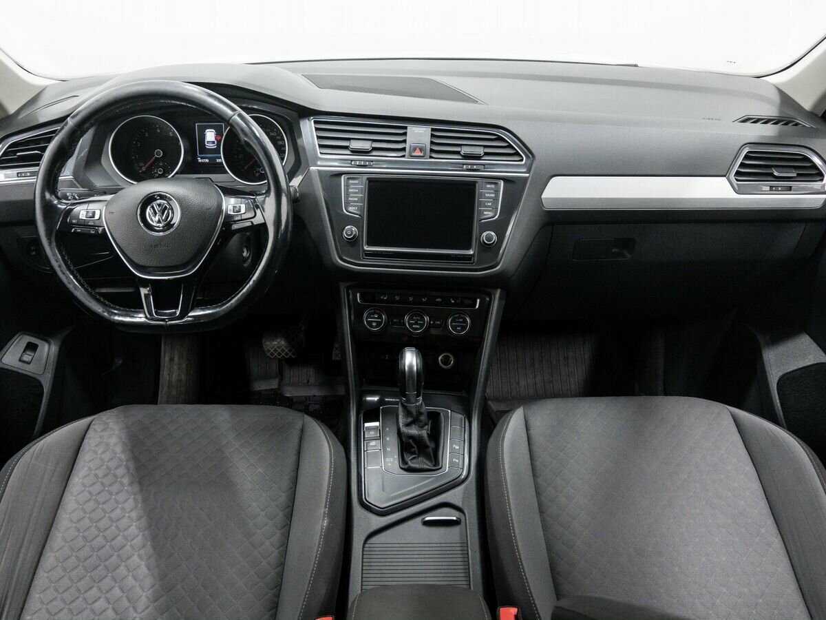 Купить Volkswagen Tiguan с пробегом. Фото: #10