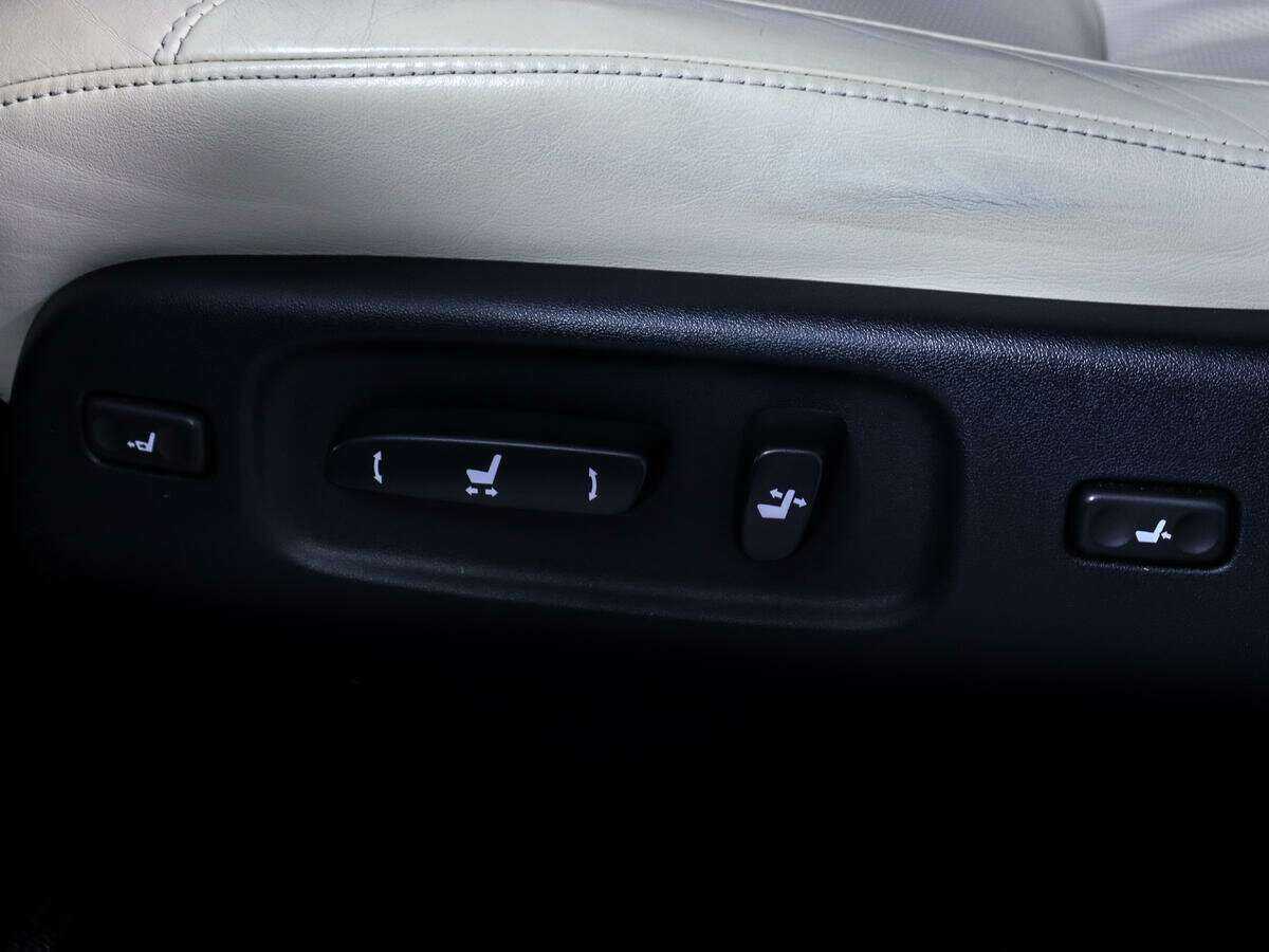 Купить Lexus LX с пробегом. Фото: #26