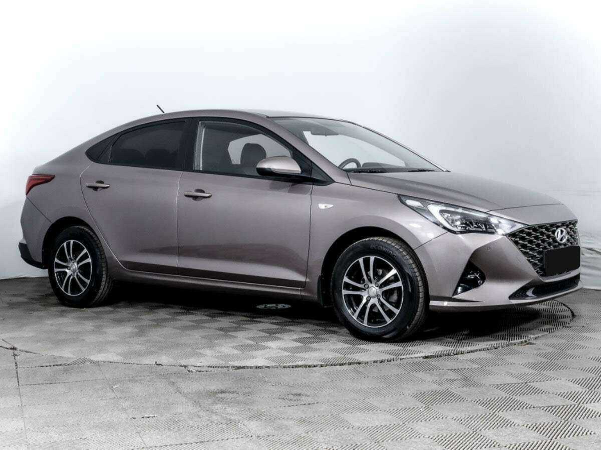Купить Hyundai Solaris с пробегом. Фото: #2
