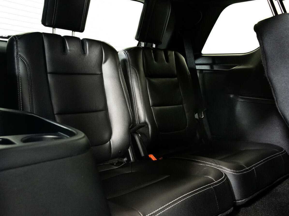 Купить Ford Explorer с пробегом. Фото: #11