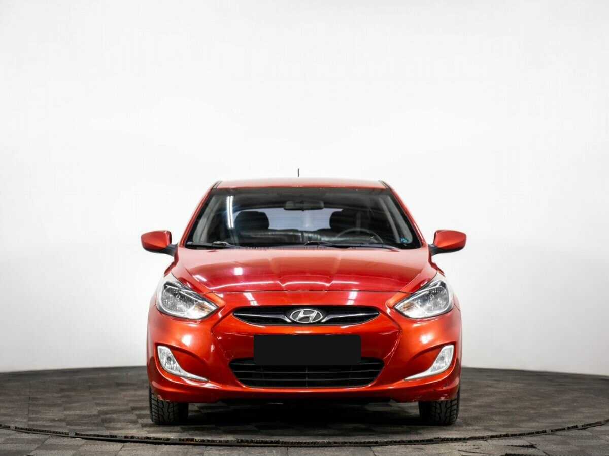 Купить Hyundai Solaris с пробегом. Фото: #1
