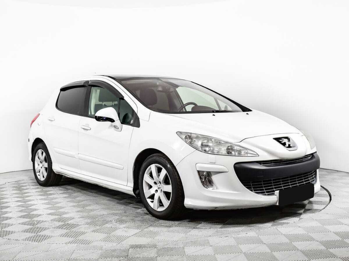 Купить Peugeot 308 с пробегом. Фото: #2